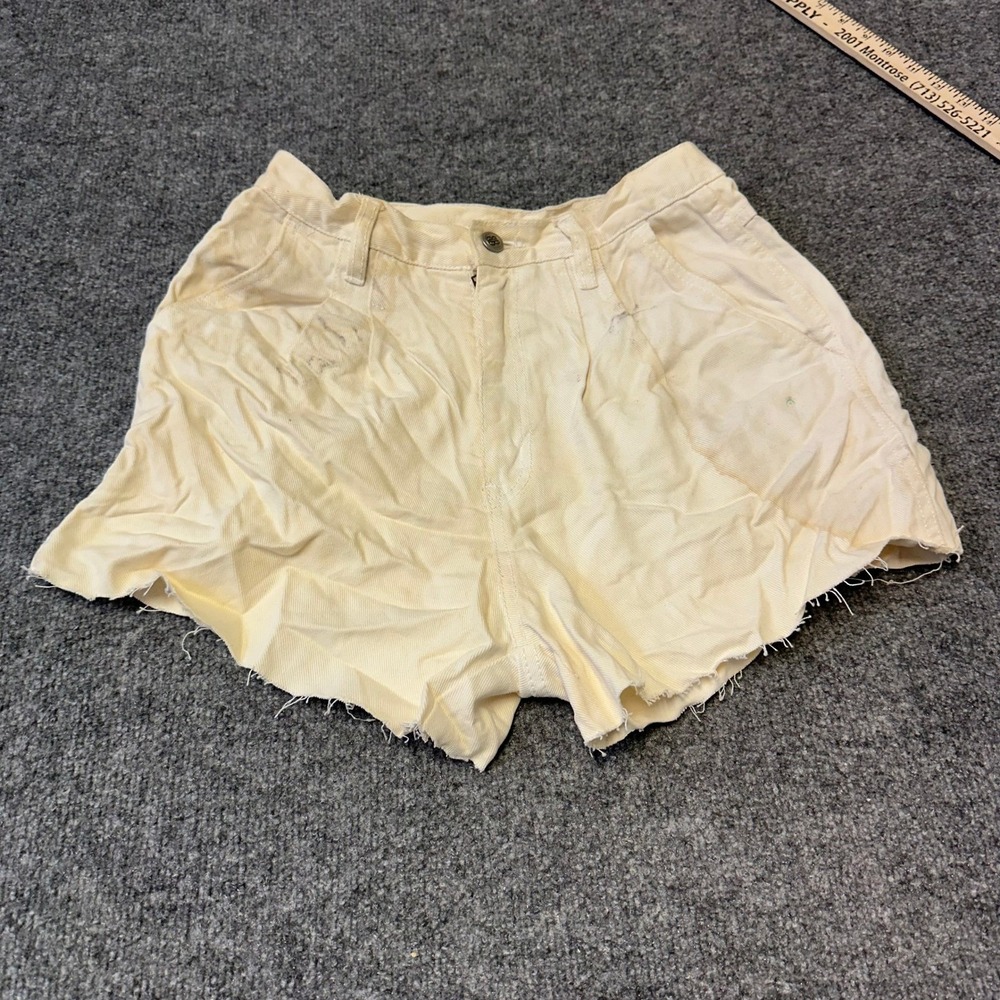 Bill Blass Shorts Womens Size 10 Cream Cotton Pleated High Waist Raw Hem Stained